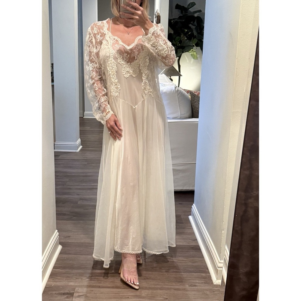 Vintage Victoria's Secret Gold Label Bridal Robe Embellished Slip Gown Ivory - Picture 2 of 16